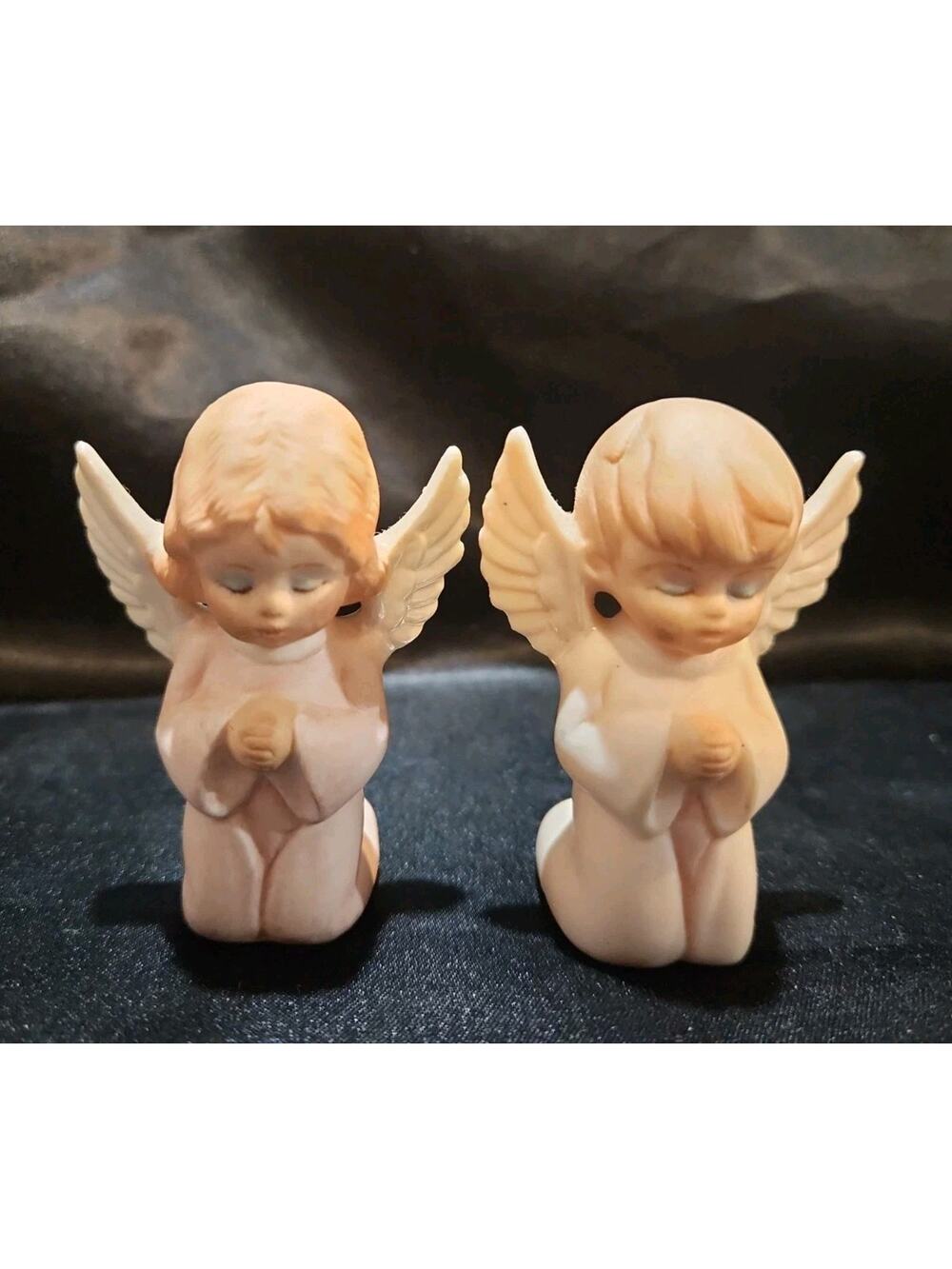 vntg Napco figurines boy & girl angel in white bisque kneeling in prayer